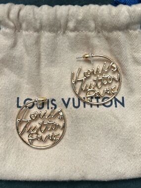 NWOT Louis Vuitton Gold Script Circle Hoop Earrings